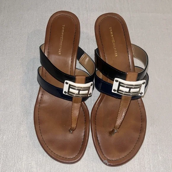 Tommy Hilfiger Women’s Wedges w/ Black Strap Size 9 Amazing condition - Picture 9 of 15